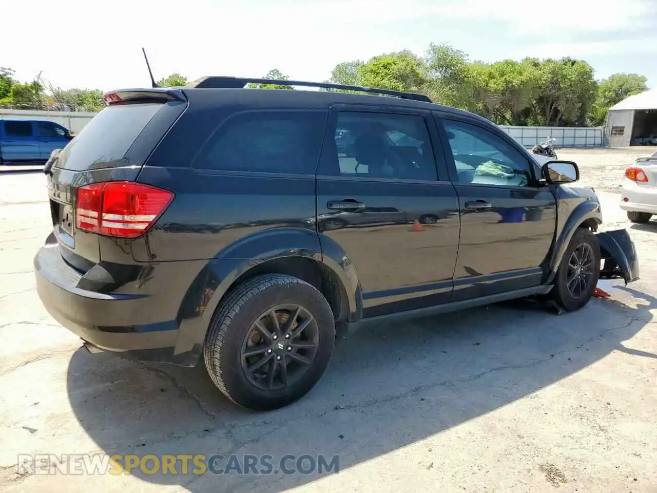 3 Photograph of a damaged car 3C4PDCAB7LT181268 DODGE JOURNEY 2020