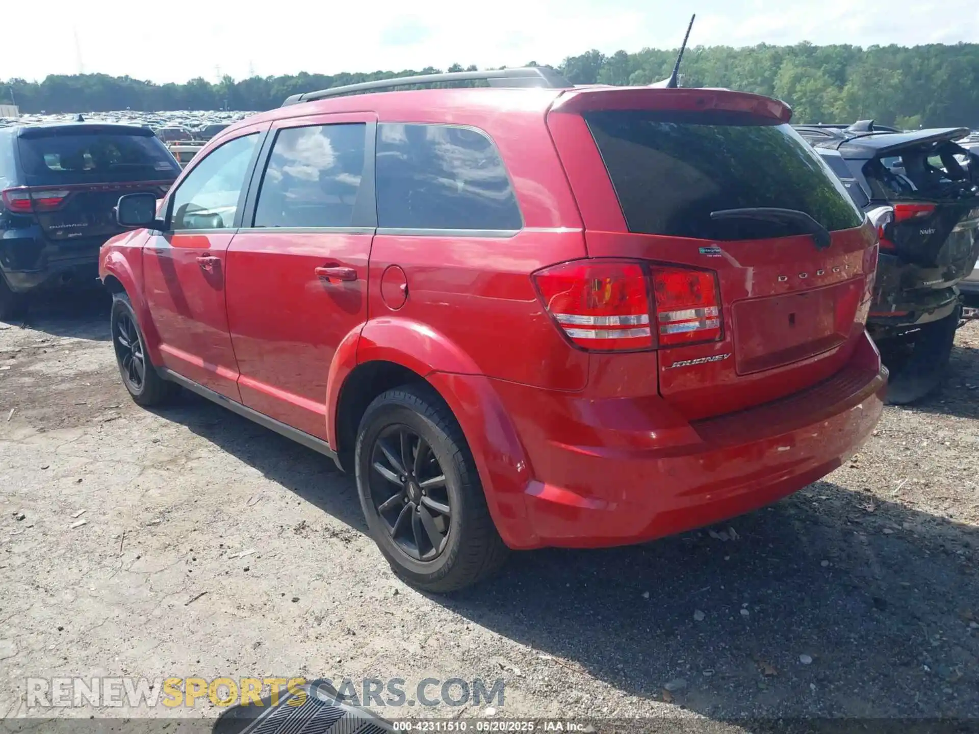 3 Photograph of a damaged car 3C4PDCAB7LT271861 DODGE JOURNEY 2020