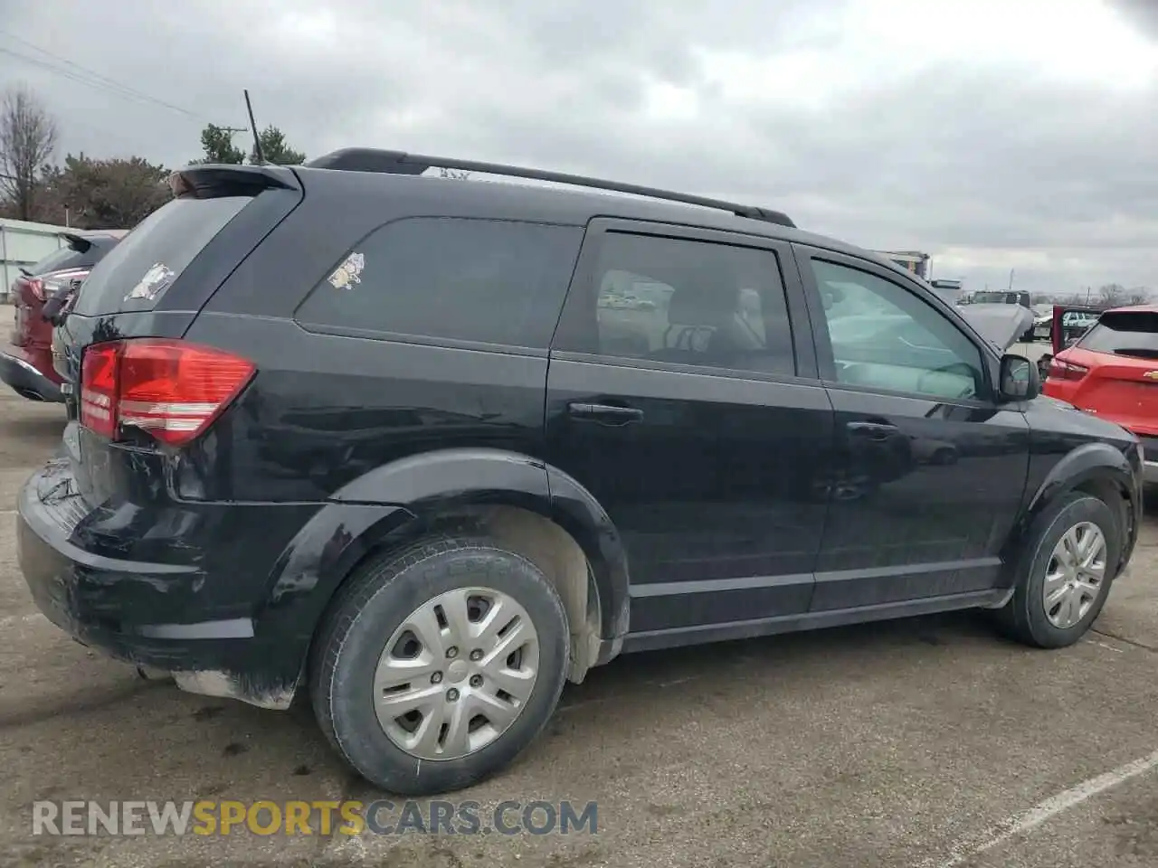 3 Photograph of a damaged car 3C4PDCAB8LT261971 DODGE JOURNEY 2020