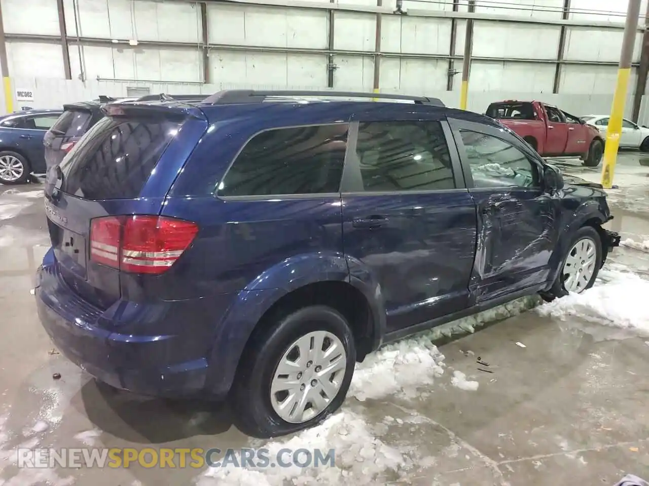 3 Photograph of a damaged car 3C4PDCAB8LT263669 DODGE JOURNEY 2020