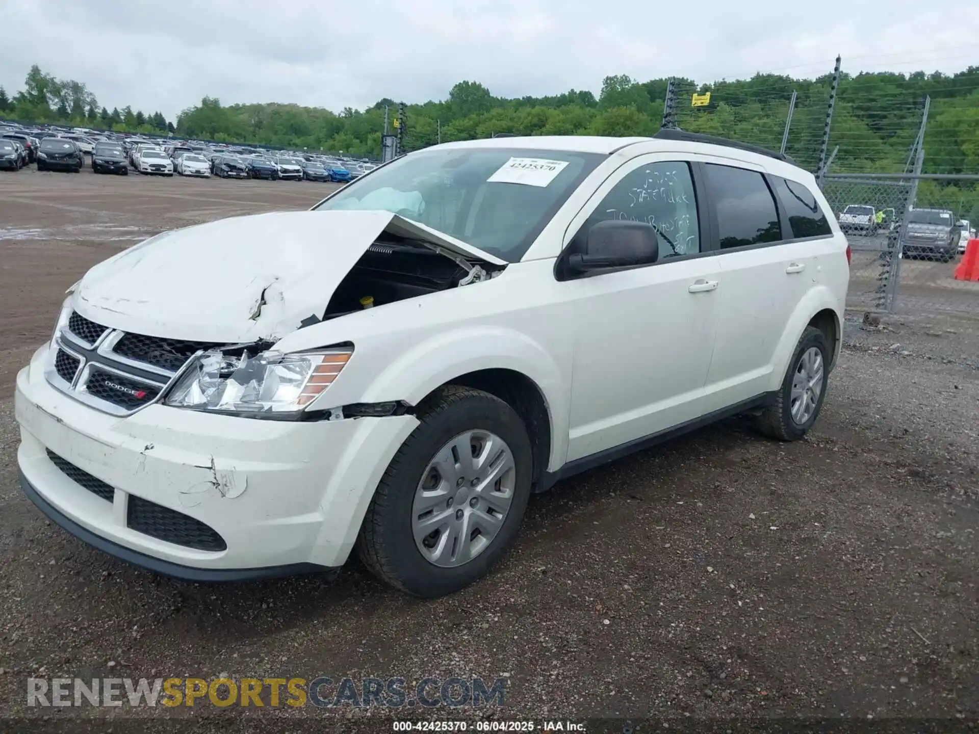 2 Photograph of a damaged car 3C4PDCAB8LT270380 DODGE JOURNEY 2020