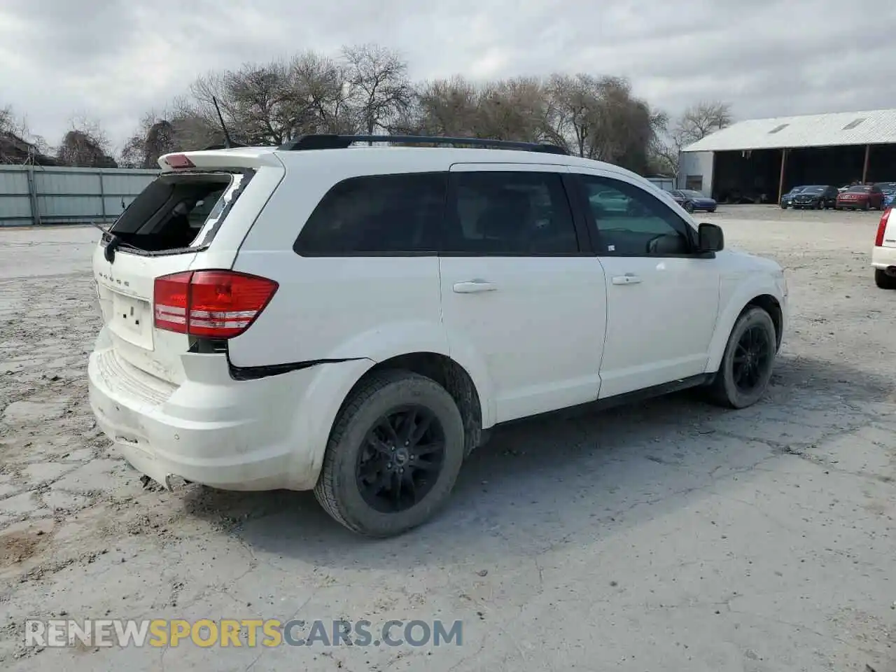 3 Photograph of a damaged car 3C4PDCAB9LT199741 DODGE JOURNEY 2020
