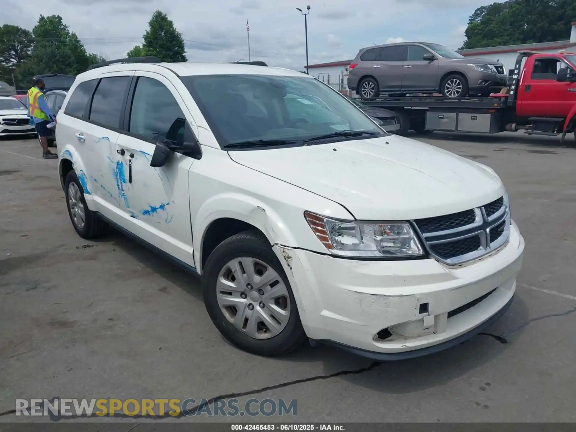1 Photograph of a damaged car 3C4PDCAB9LT243513 DODGE JOURNEY 2020