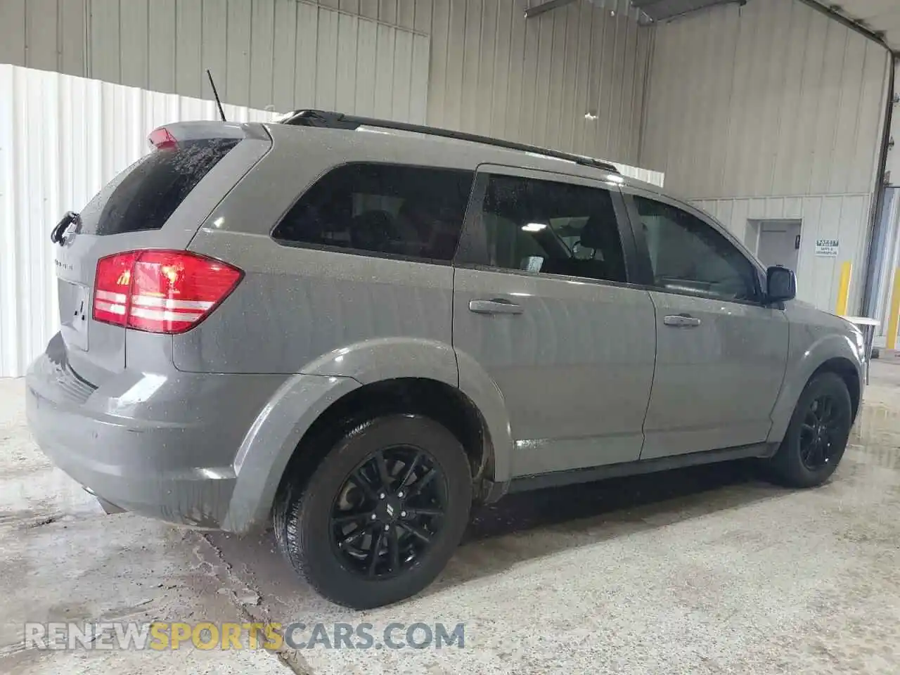 3 Photograph of a damaged car 3C4PDCAB9LT254544 DODGE JOURNEY 2020