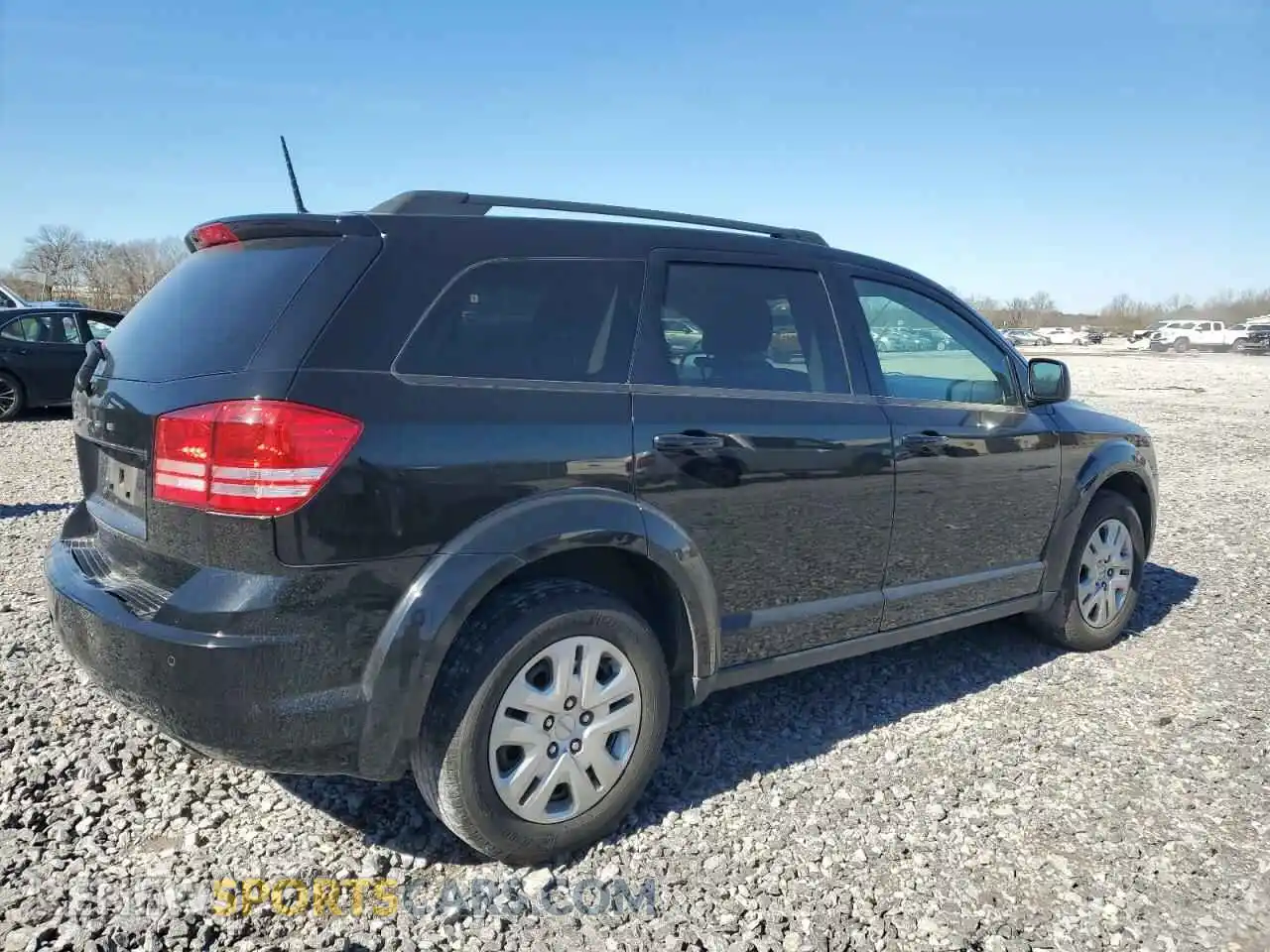 3 Photograph of a damaged car 3C4PDCAB9LT264877 DODGE JOURNEY 2020