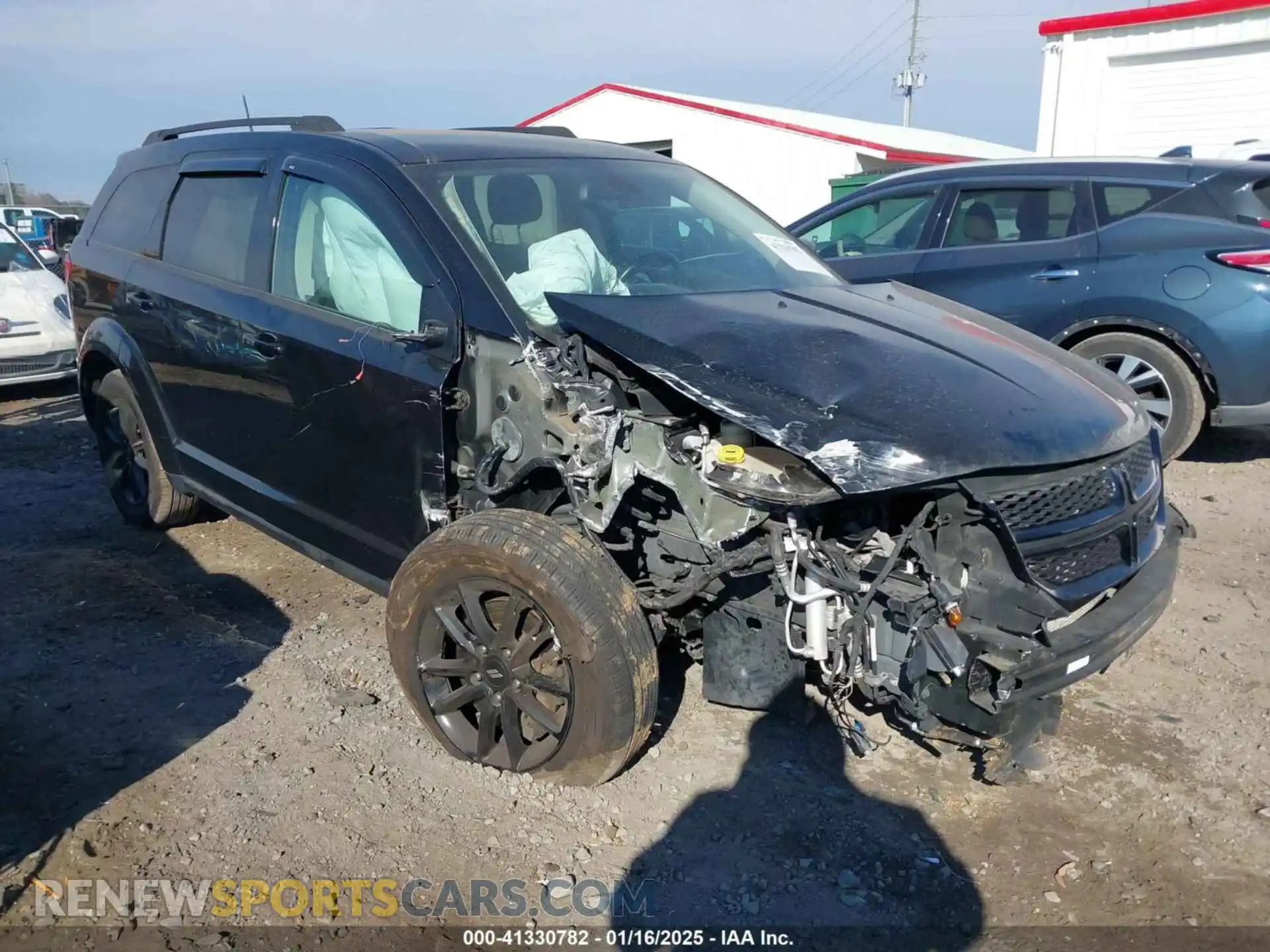 1 Photograph of a damaged car 3C4PDCABXLT259462 DODGE JOURNEY 2020