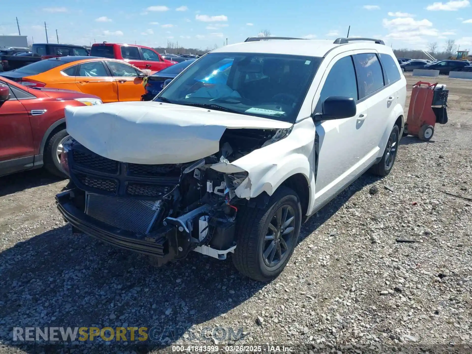 2 Photograph of a damaged car 3C4PDCABXLT265228 DODGE JOURNEY 2020
