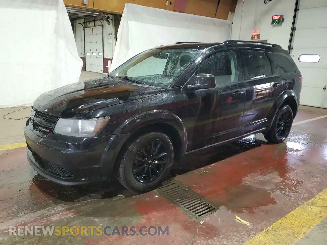 1 Photograph of a damaged car 3C4PDCABXLT277699 DODGE JOURNEY 2020