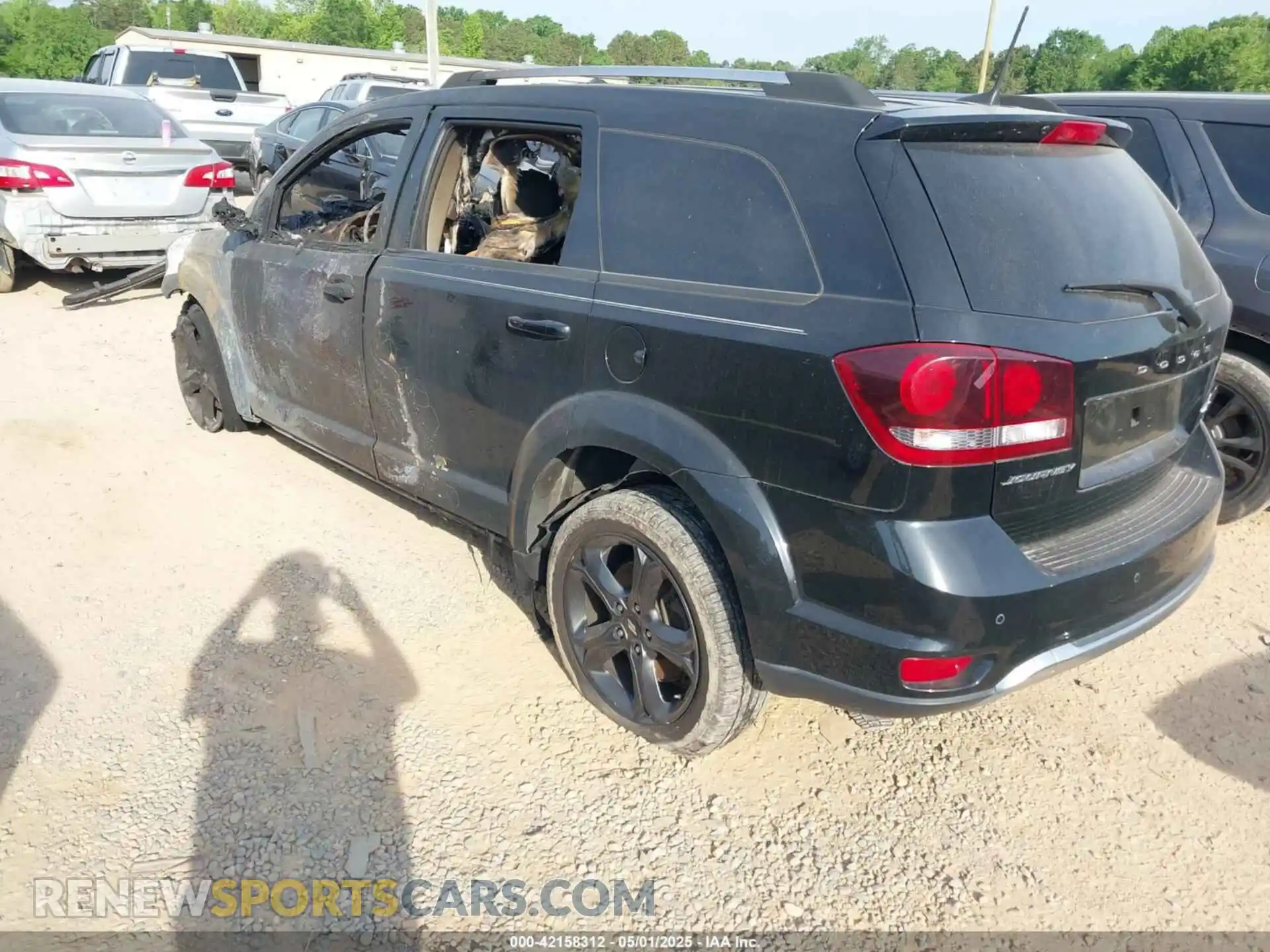 3 fotografías del automóvil dañado 3C4PDCGB4LT264468 DODGE JOURNEY 2020