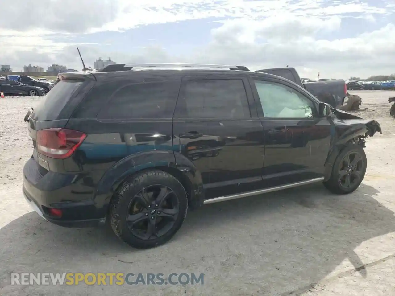 3 Photograph of a damaged car 3C4PDCGB6LT225655 DODGE JOURNEY 2020