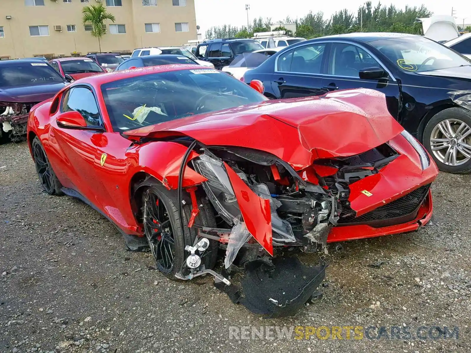 1 Photograph of a damaged car ZFF83CLA5K0242917 FERRARI 812 SUPERF 2019