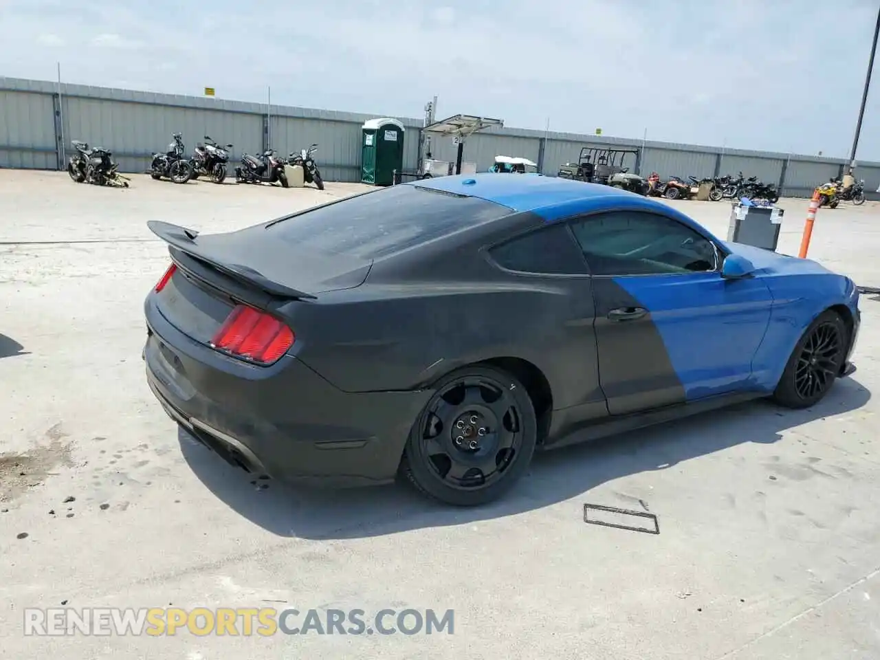 3 Photograph of a damaged car 1FA6P8TH3K5174839 FORD ALL Models 2019