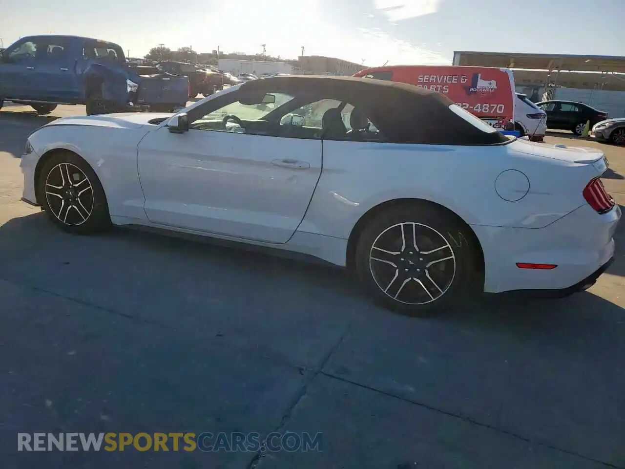 2 Photograph of a damaged car 1FATP8UH0K5104233 FORD ALL Models 2019