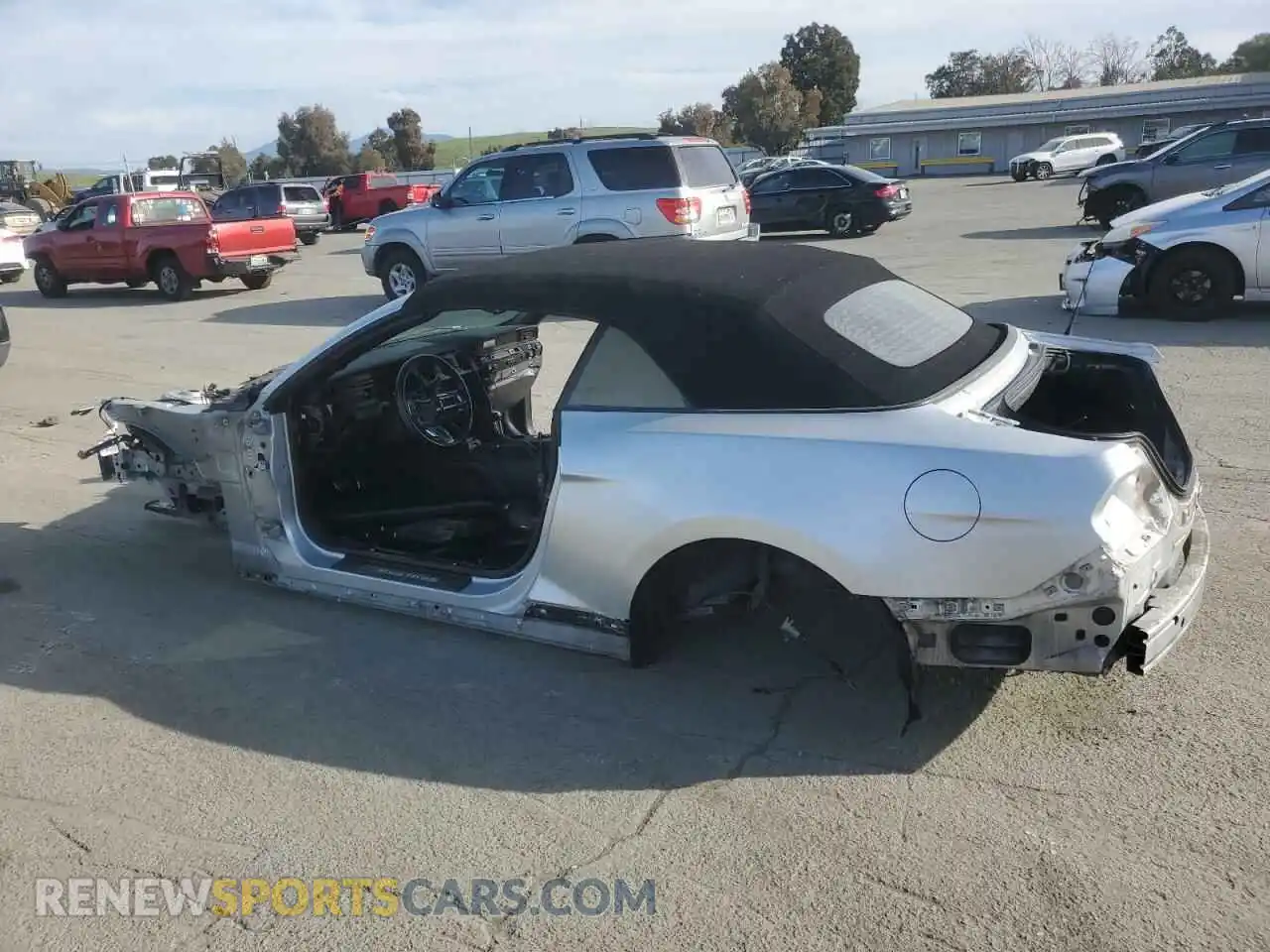 2 Photograph of a damaged car 1FATP8UH6K5106519 FORD ALL Models 2019