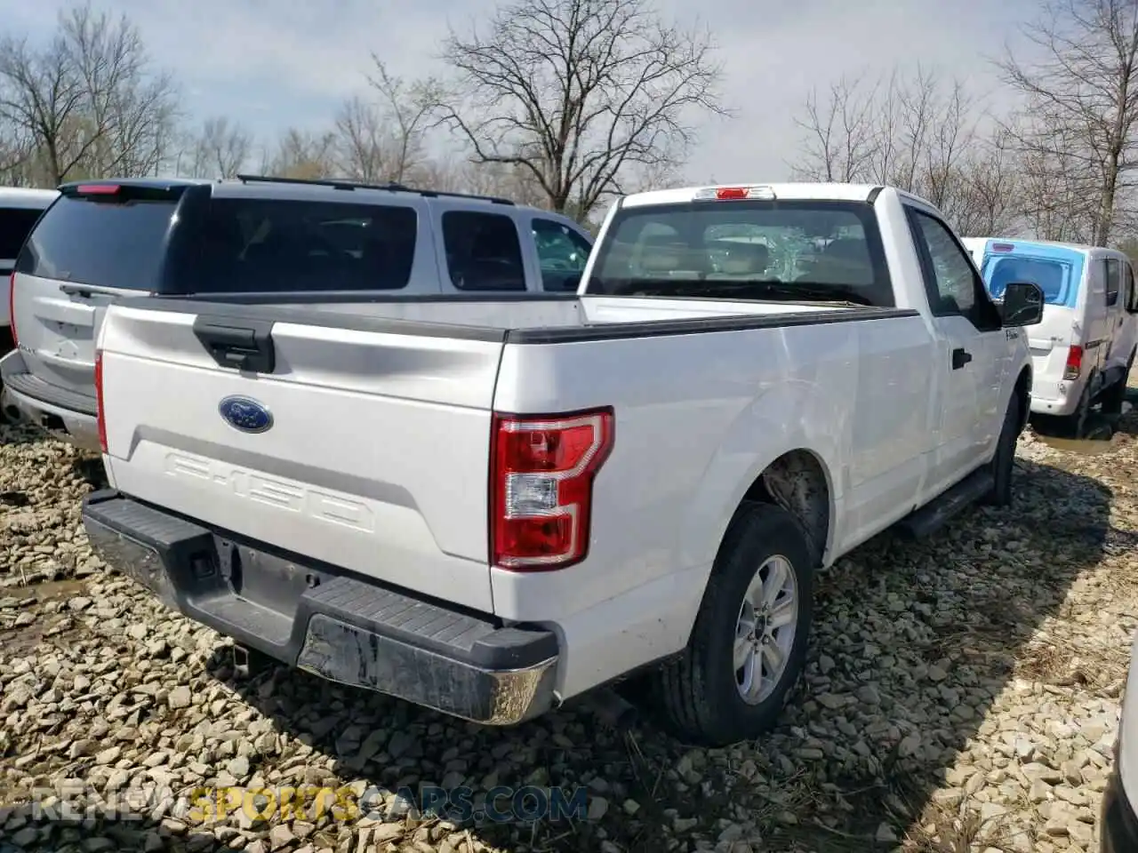 3 fotografías del automóvil dañado 1FTMF1CB5KKC01449 FORD All Models 2019