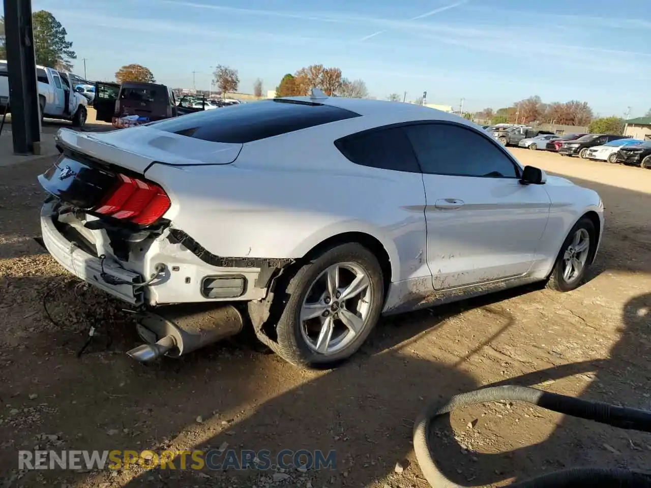3 Photograph of a damaged car 1FA6P8TH1L5176526 FORD ALL Models 2020