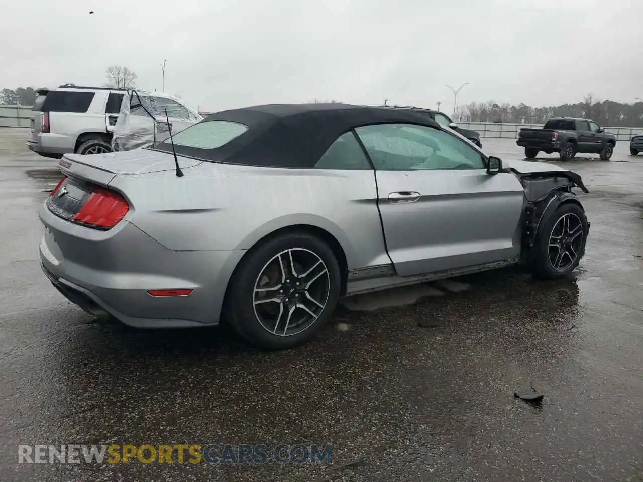 3 Photograph of a damaged car 1FATP8UH1L5105988 FORD ALL Models 2020