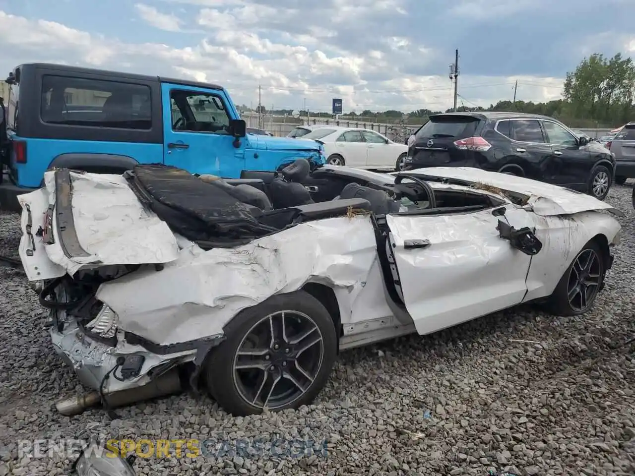 3 fotografías del automóvil dañado 1FATP8UH3M5116069 FORD ALL Models 2021