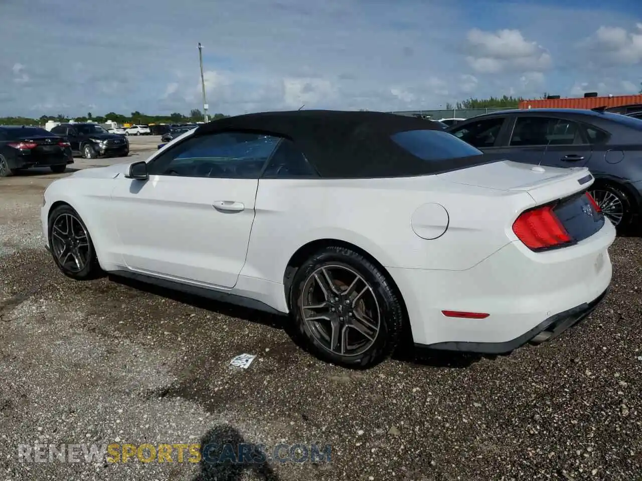 2 Photograph of a damaged car 1FATP8UH9M5105898 FORD ALL Models 2021