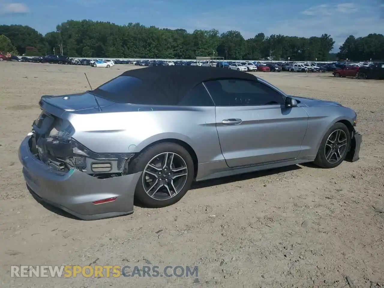 3 Photograph of a damaged car 1FATP8UH8N5103836 FORD ALL Models 2022