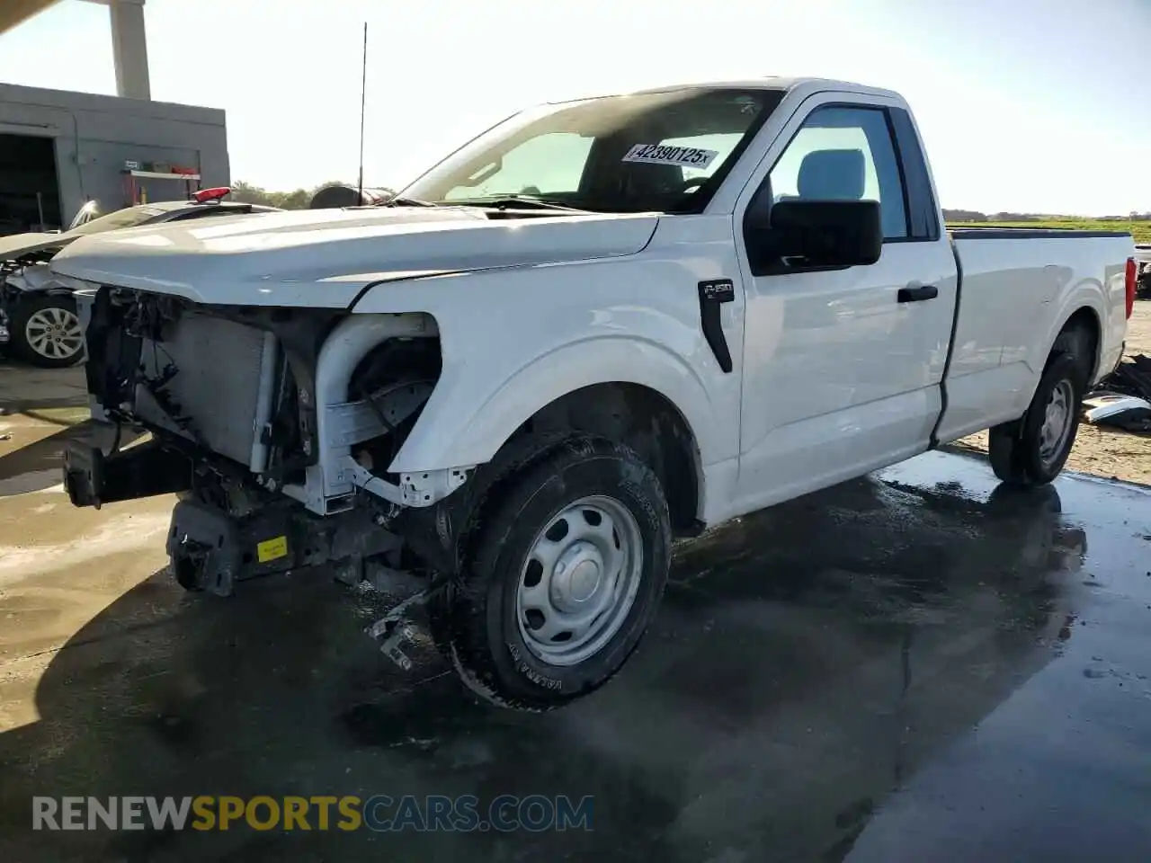 1 Photograph of a damaged car 1FTMF1CBXNKE95628 FORD All Models 2022