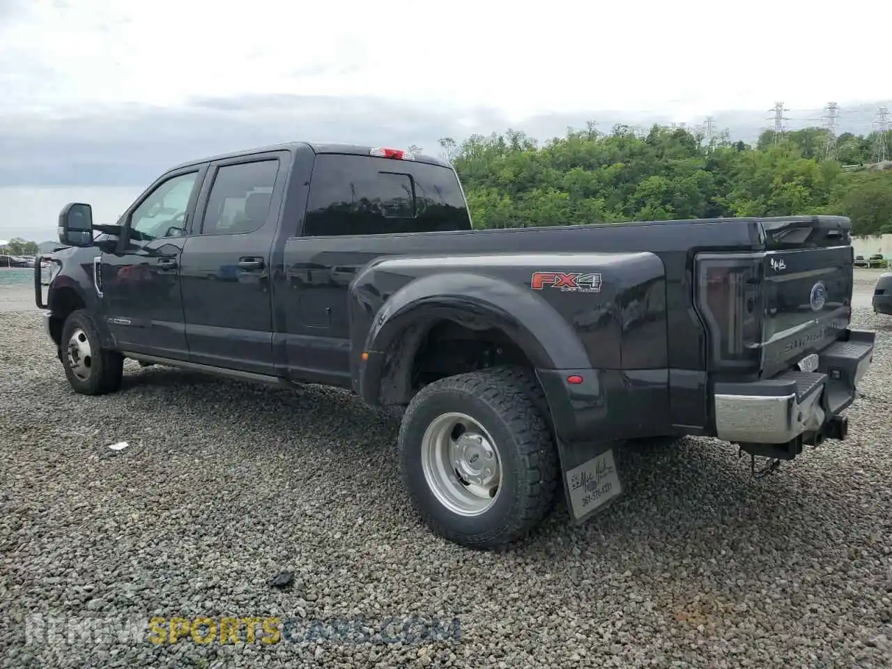 2 Photograph of a damaged car 1FT8W3DT0KEG02877 FORD ALL OTHER 2019
