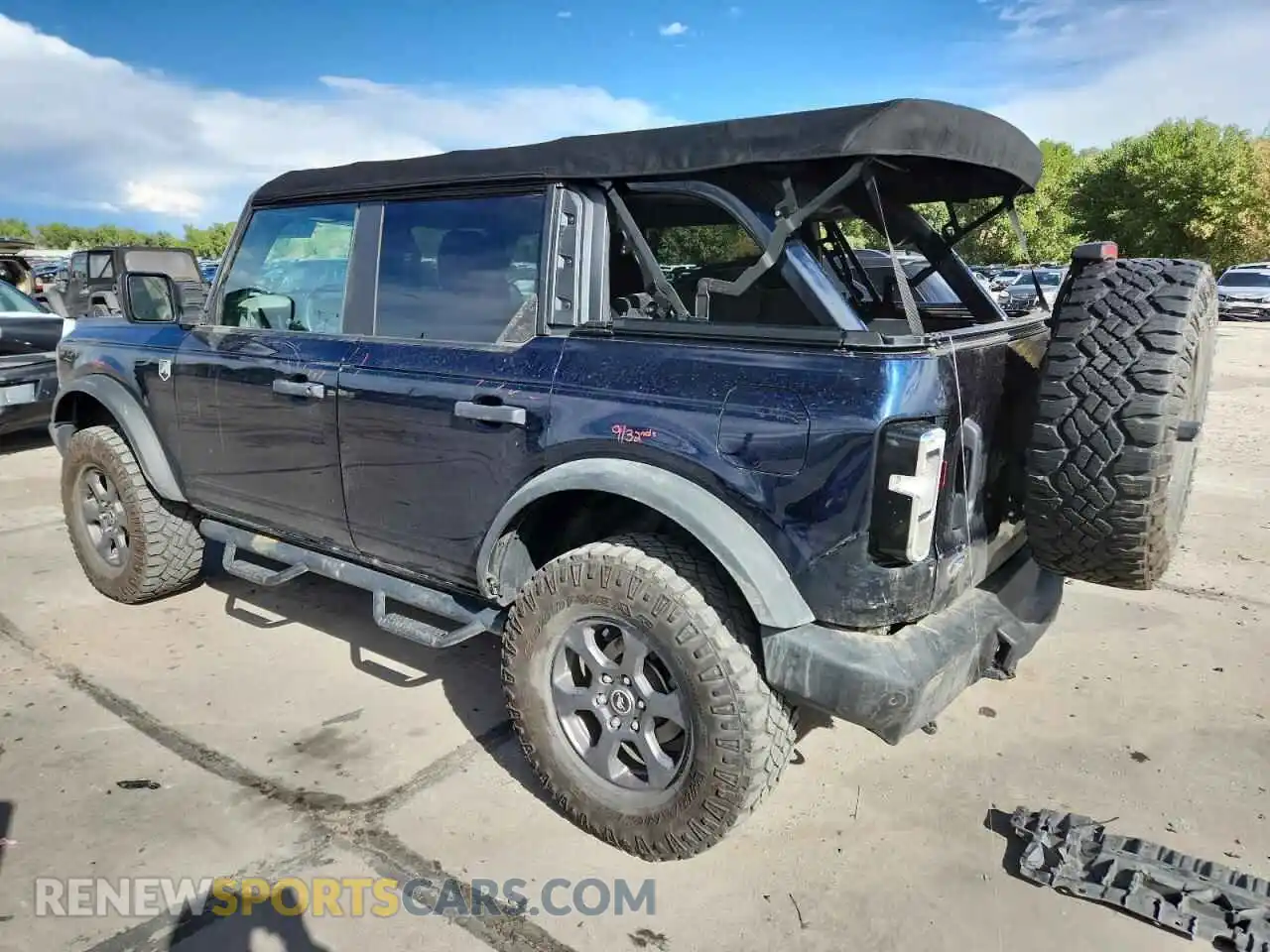 2 Photograph of a damaged car 1FMDE5BH0MLB04149 FORD BRONCO 2021