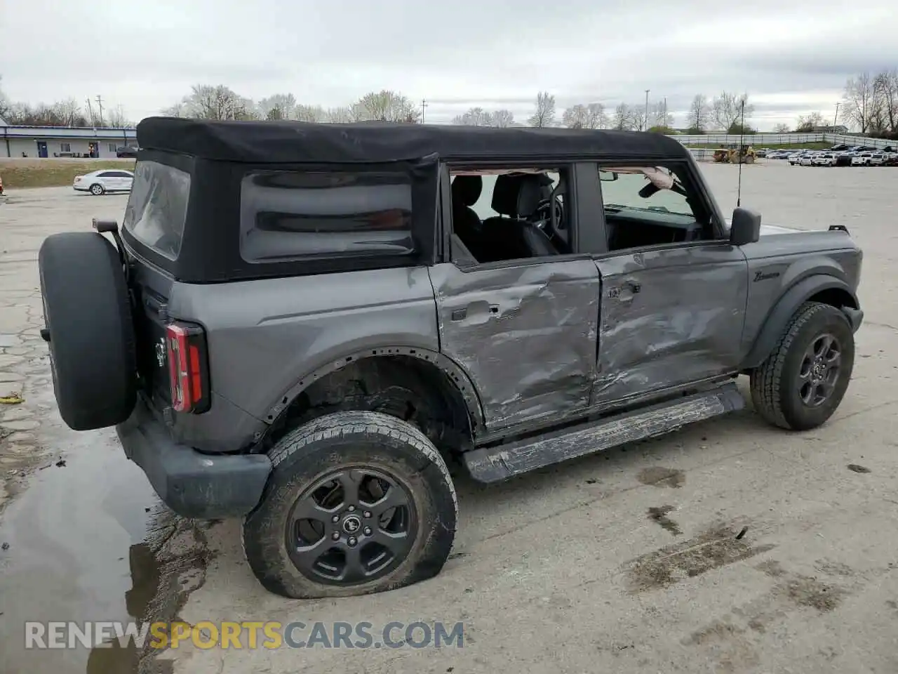 3 Photograph of a damaged car 1FMDE5BH1MLB02958 FORD BRONCO 2021