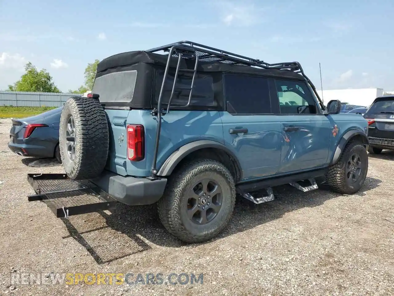 3 Photograph of a damaged car 1FMDE5BH2MLA83983 FORD BRONCO 2021