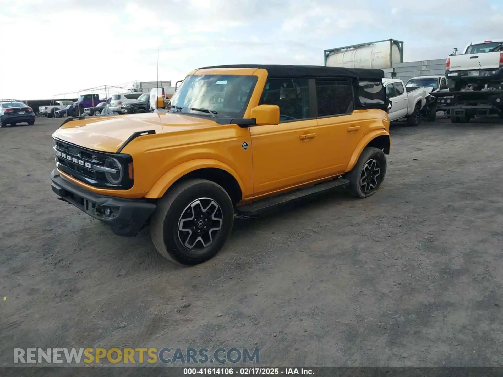 2 Photograph of a damaged car 1FMDE5BH4MLA60883 FORD BRONCO 2021