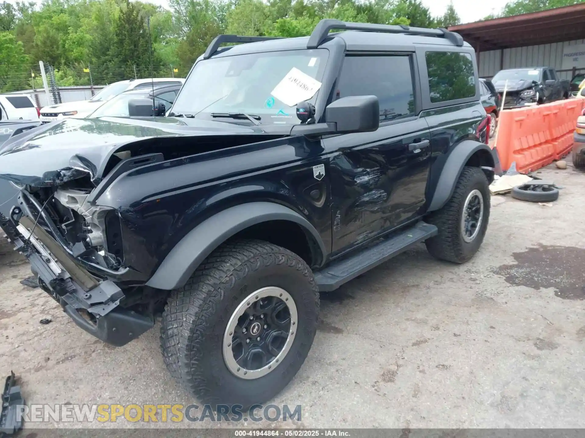 2 fotografías del automóvil dañado 1FMDE5CHXMLA64063 FORD BRONCO 2021