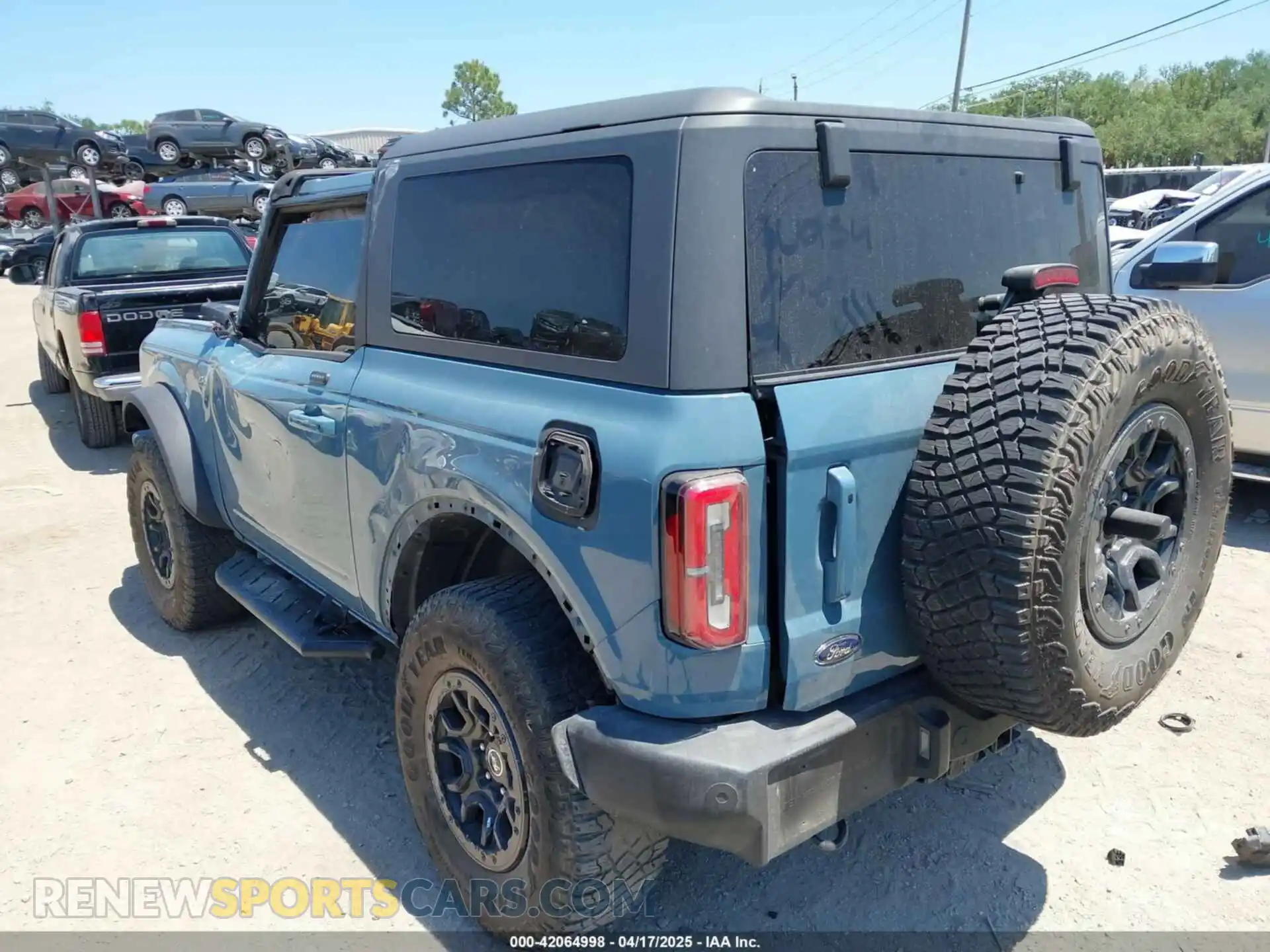 3 Photograph of a damaged car 1FMDE5CP5MLA98340 FORD BRONCO 2021
