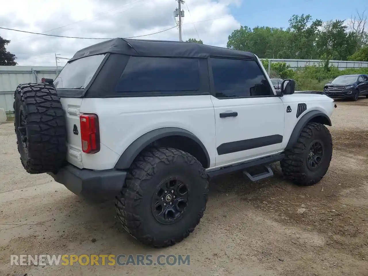 3 Photograph of a damaged car 1FMDE5CP9MLB08626 FORD BRONCO 2021
