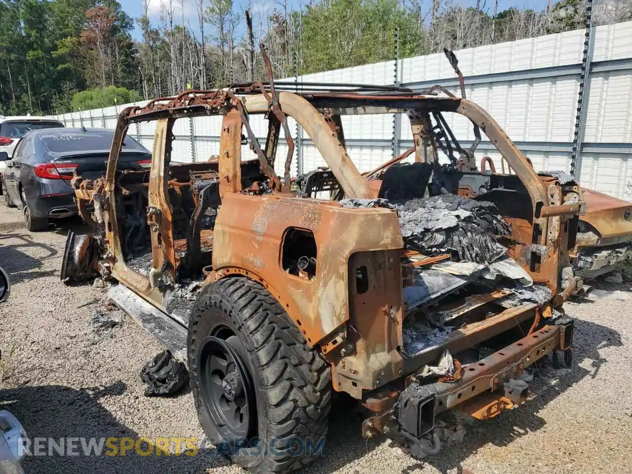 2 Фотография поврежденного автомобиля 1FMDE5DH0MLB02737 FORD BRONCO 2021