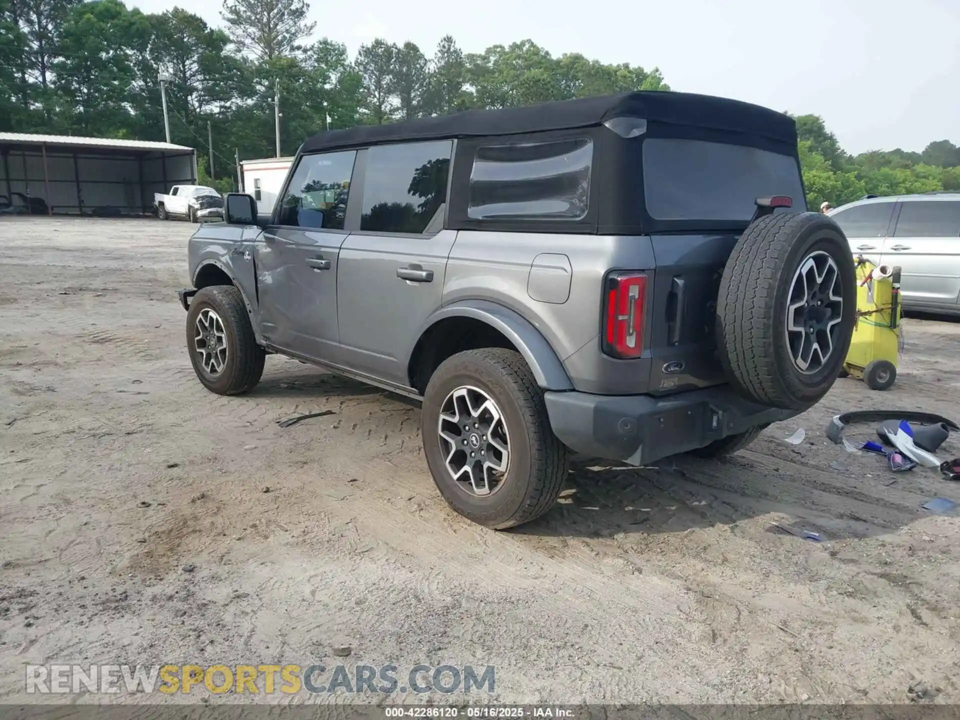 3 Photograph of a damaged car 1FMDE5DH9MLA62853 FORD BRONCO 2021