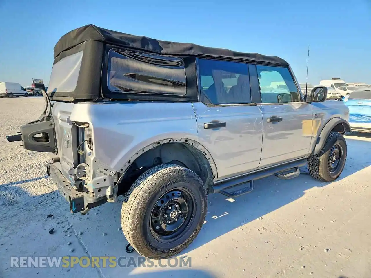3 Photograph of a damaged car 1FMEE5BH1MLB07775 FORD BRONCO 2021