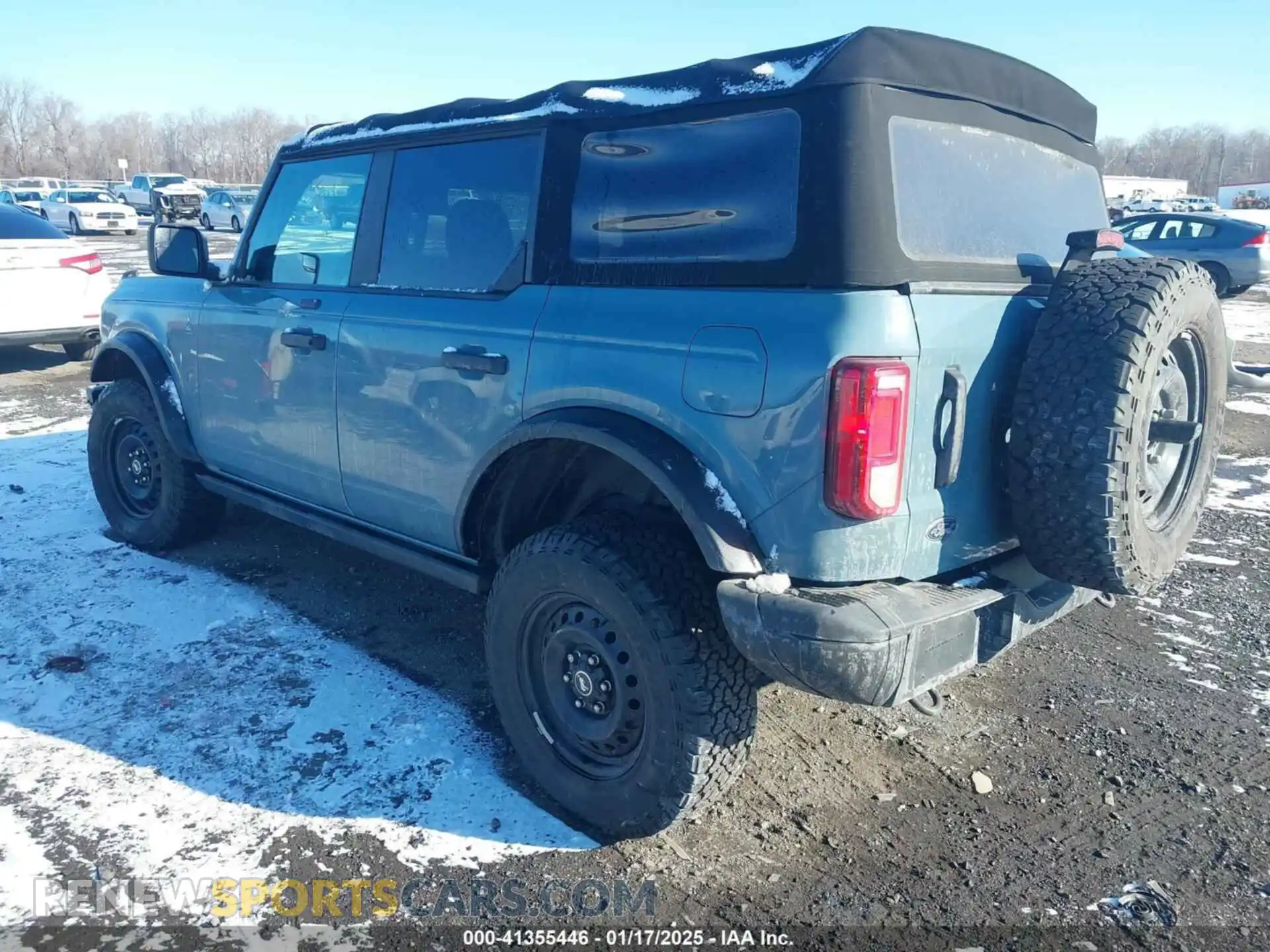 3 Photograph of a damaged car 1FMEE5BH2MLB08238 FORD BRONCO 2021