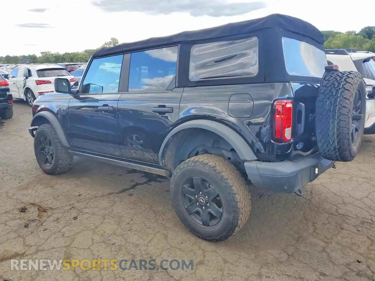 2 Photograph of a damaged car 1FMEE5BH5MLB03289 FORD BRONCO 2021