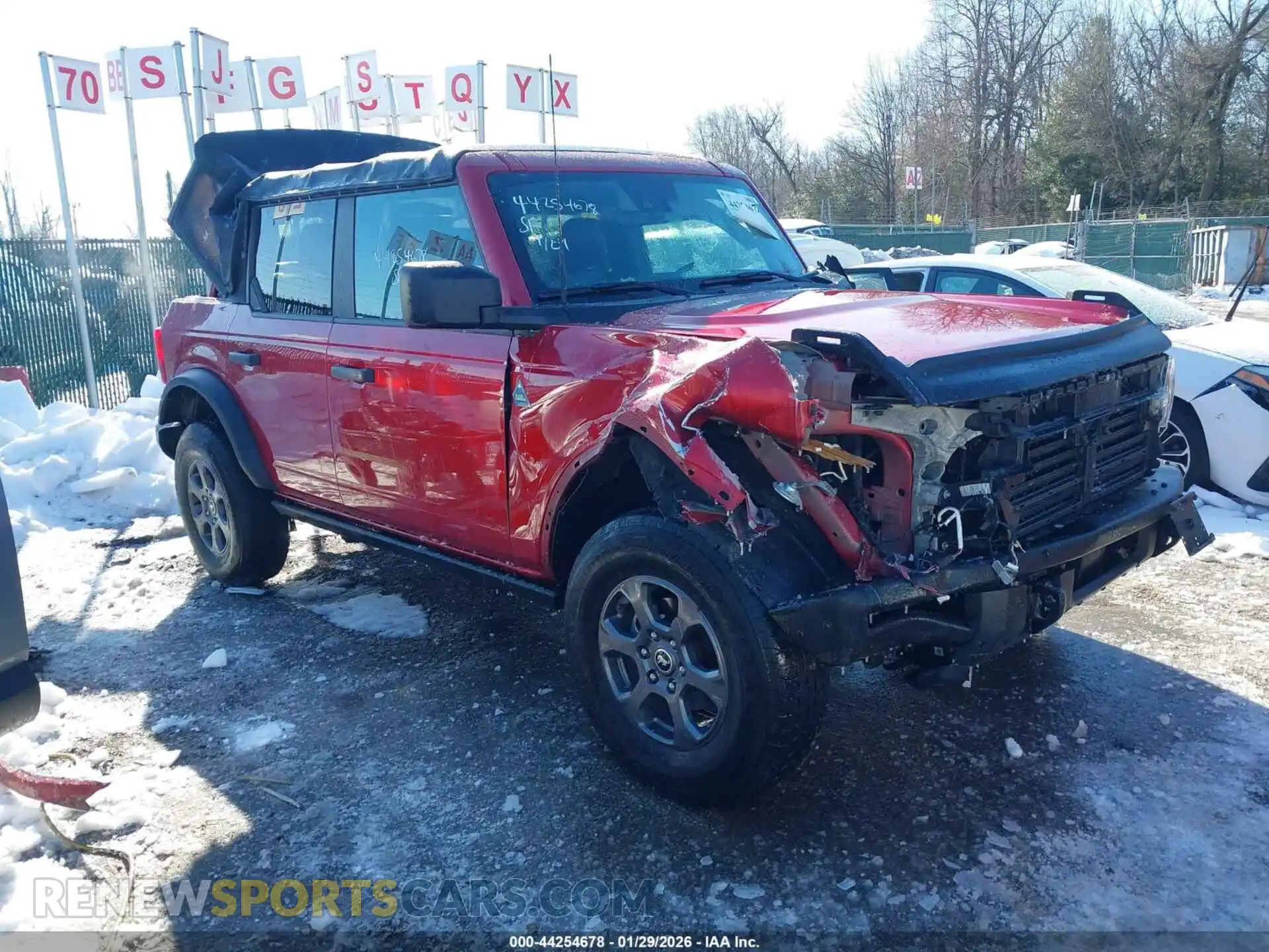 1 Photograph of a damaged car 1FMEE5BP1MLB00283 FORD BRONCO 2021