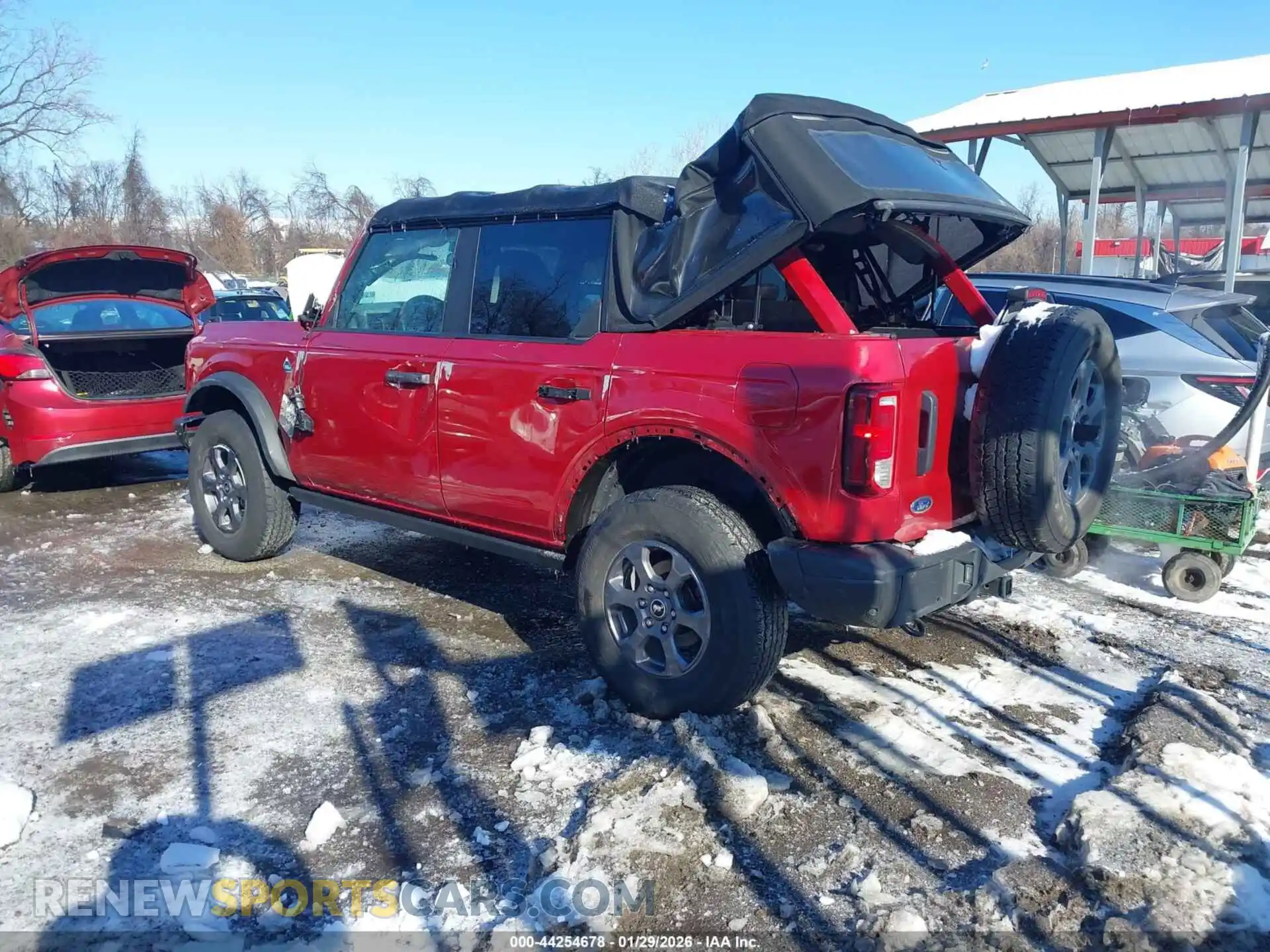 3 Photograph of a damaged car 1FMEE5BP1MLB00283 FORD BRONCO 2021