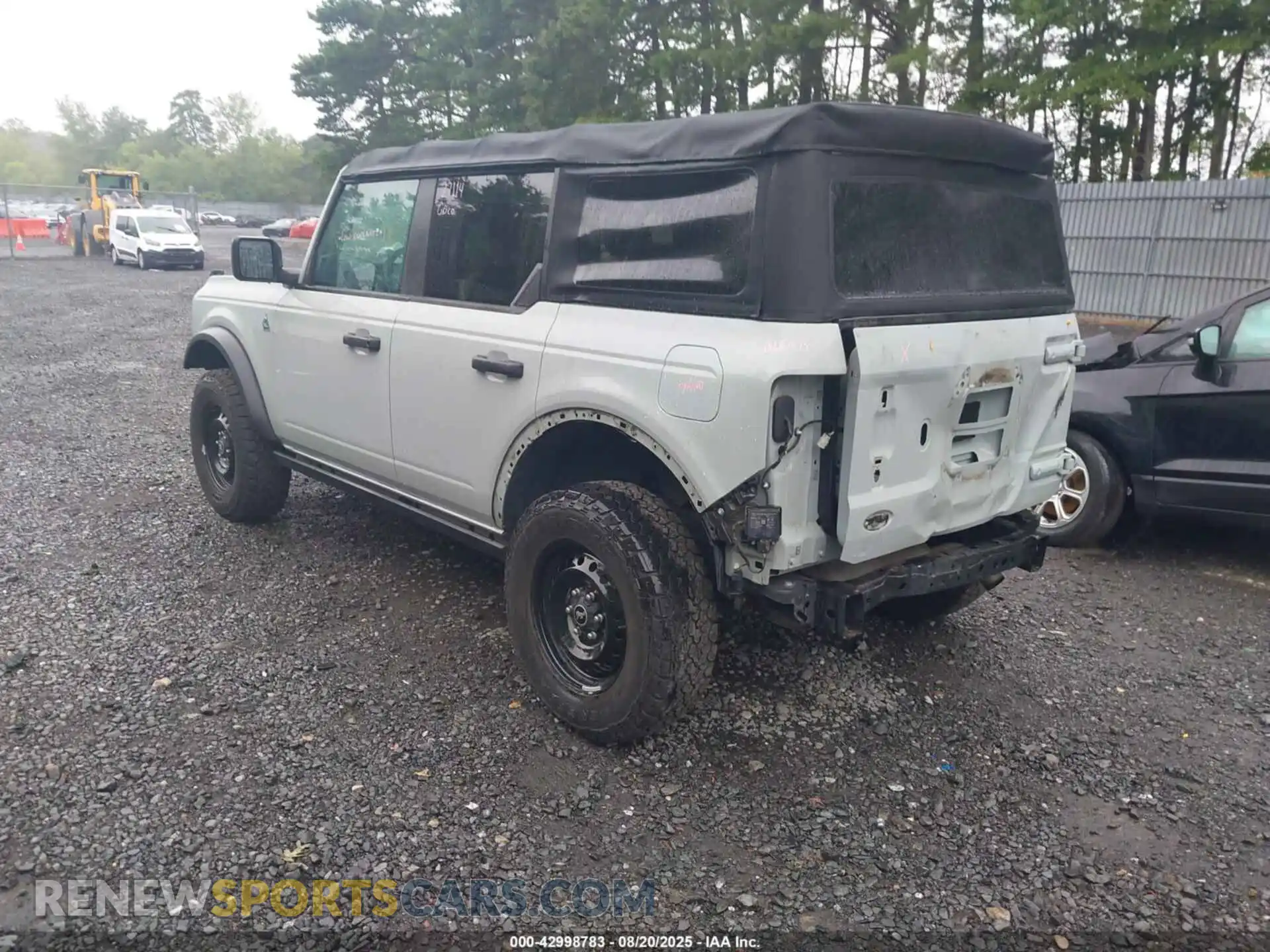 3 Photograph of a damaged car 1FMEE5DH0MLA79318 FORD BRONCO 2021