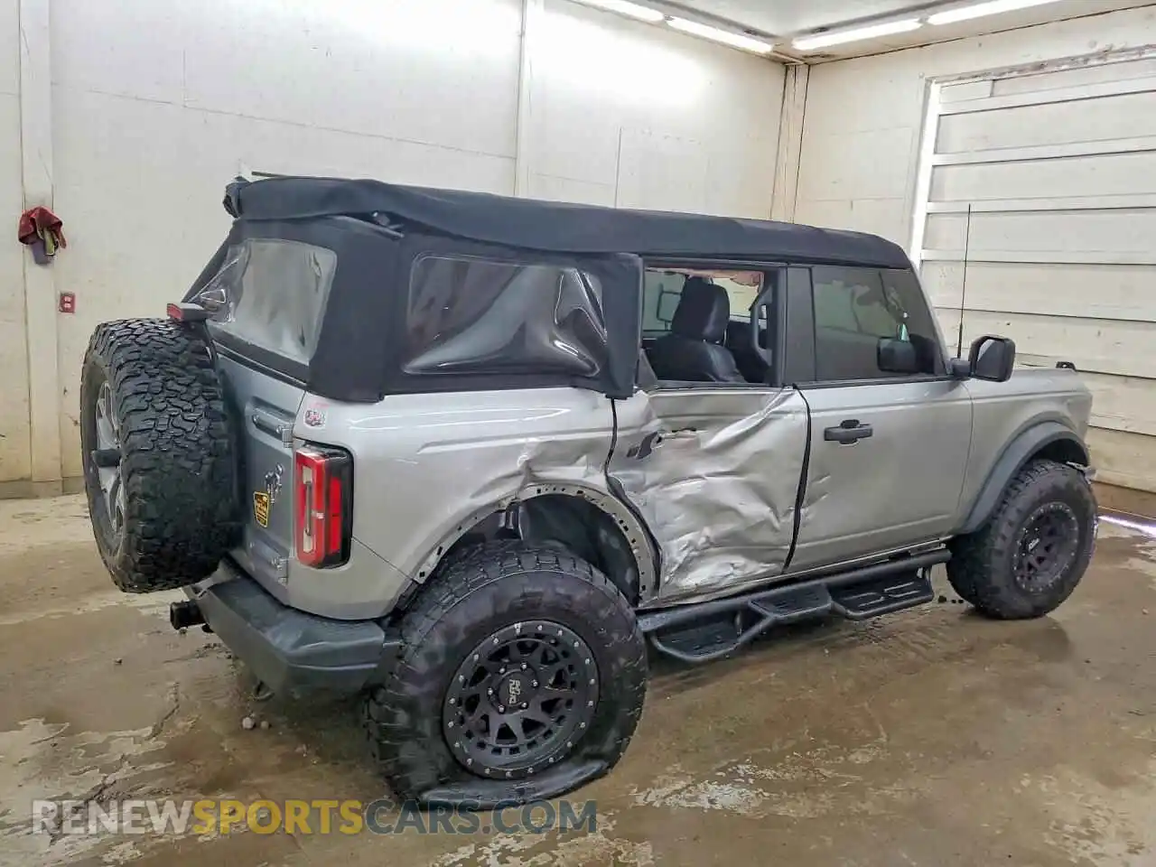 3 Photograph of a damaged car 1FMEE5DH6MLA61356 FORD BRONCO 2021