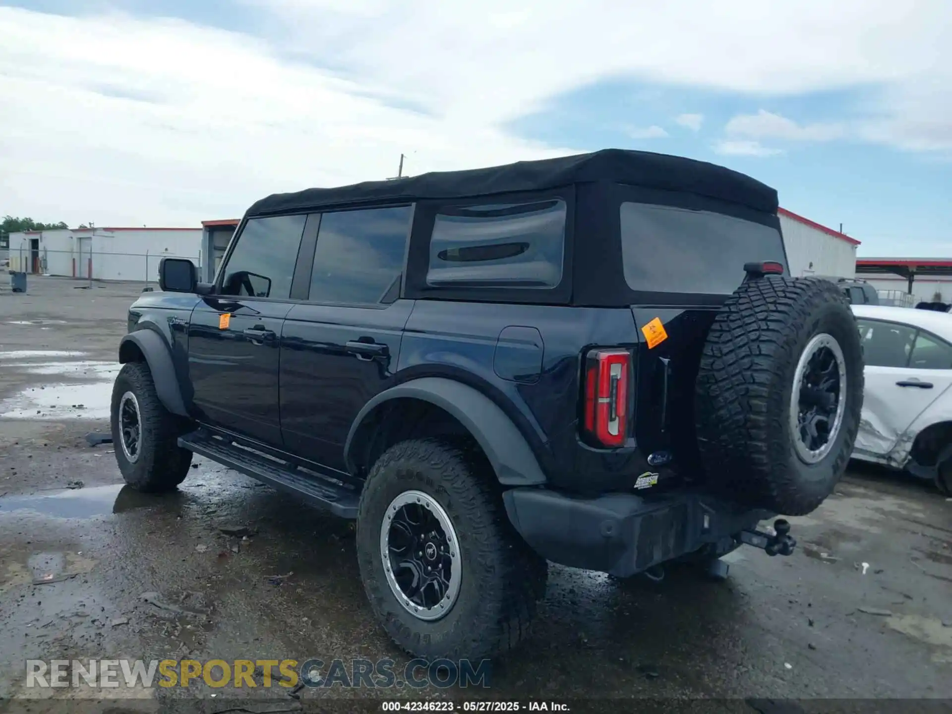 3 Photograph of a damaged car 1FMEE5DP2MLA89419 FORD BRONCO 2021