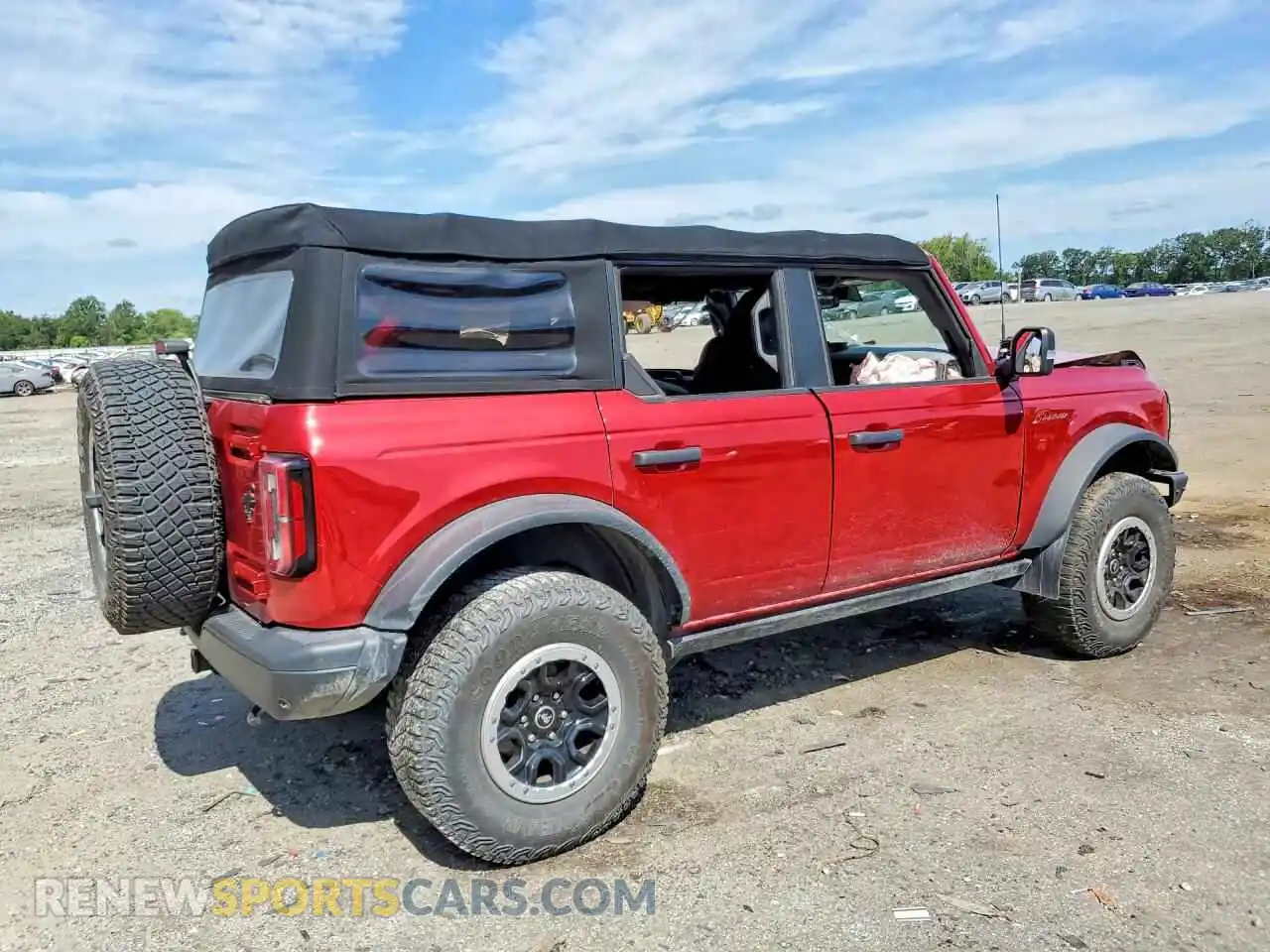 3 Photograph of a damaged car 1FMEE5DP4MLA93083 FORD BRONCO 2021