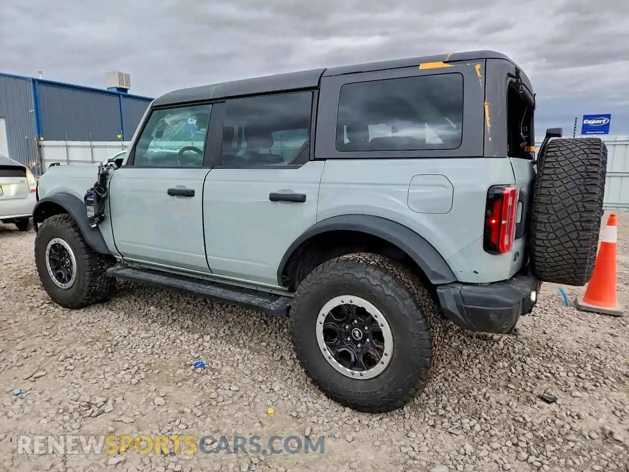 2 Photograph of a damaged car 1FMEE5DP5MLB00493 FORD BRONCO 2021
