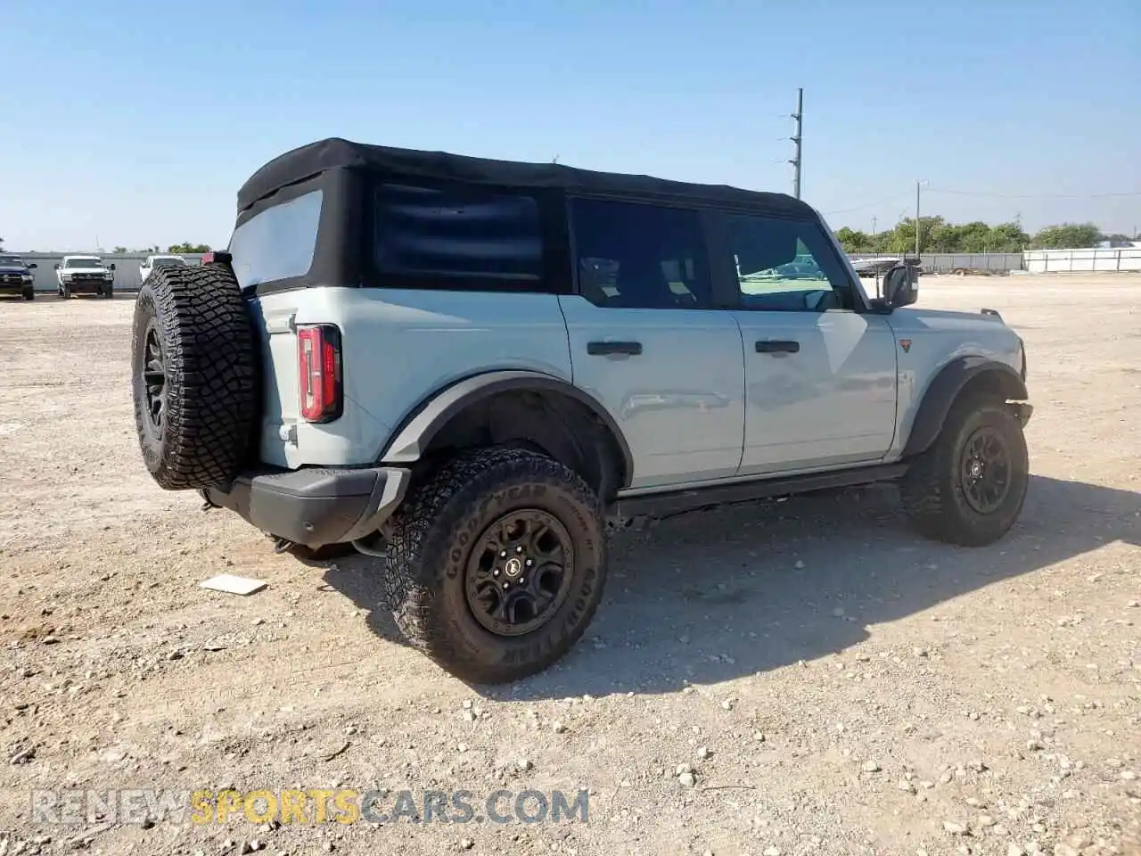3 Photograph of a damaged car 1FMEE5DPXMLA91256 FORD BRONCO 2021