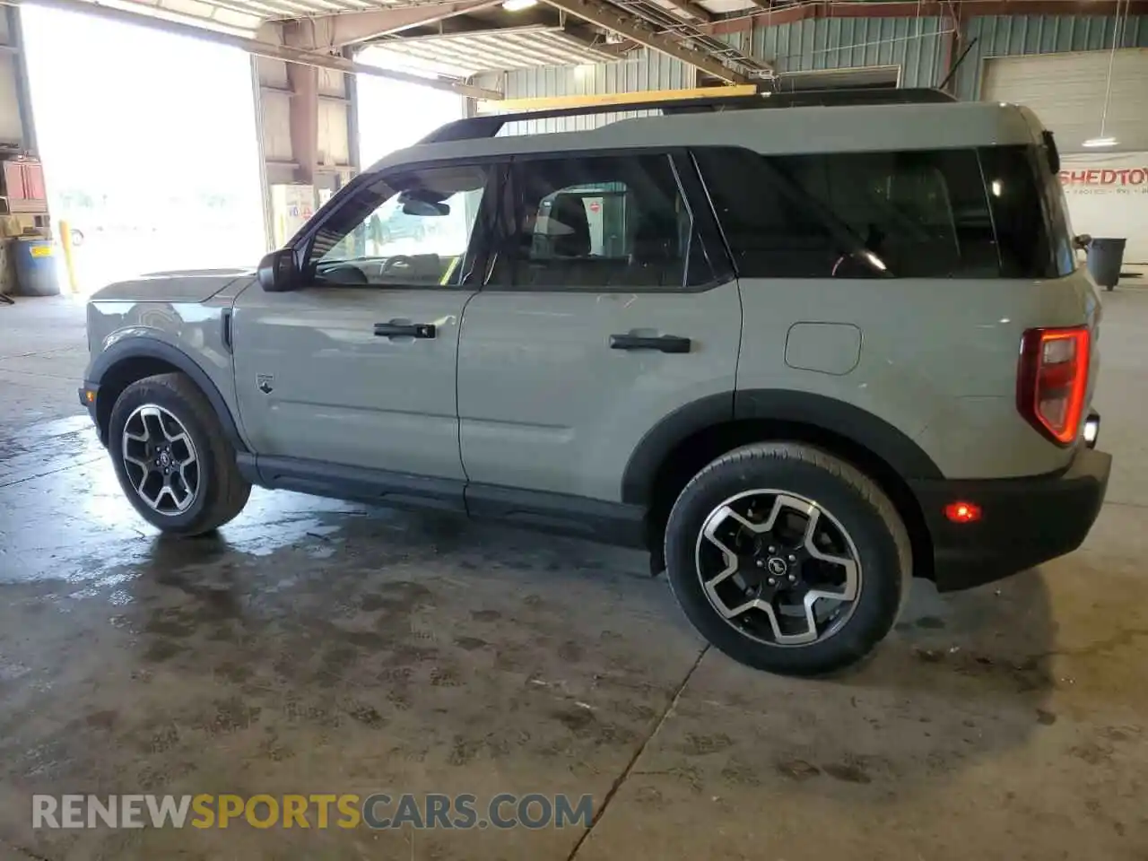 2 fotografías del automóvil dañado 3FMCR9B68MRA83235 FORD BRONCO 2021