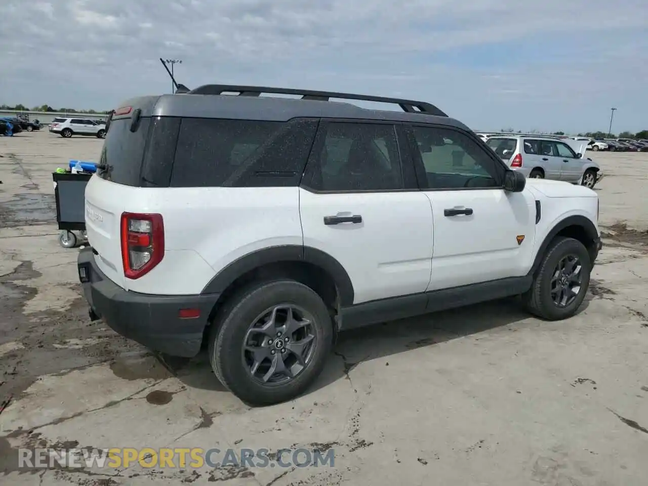 3 Photograph of a damaged car 3FMCR9D94MRA65113 FORD BRONCO 2021