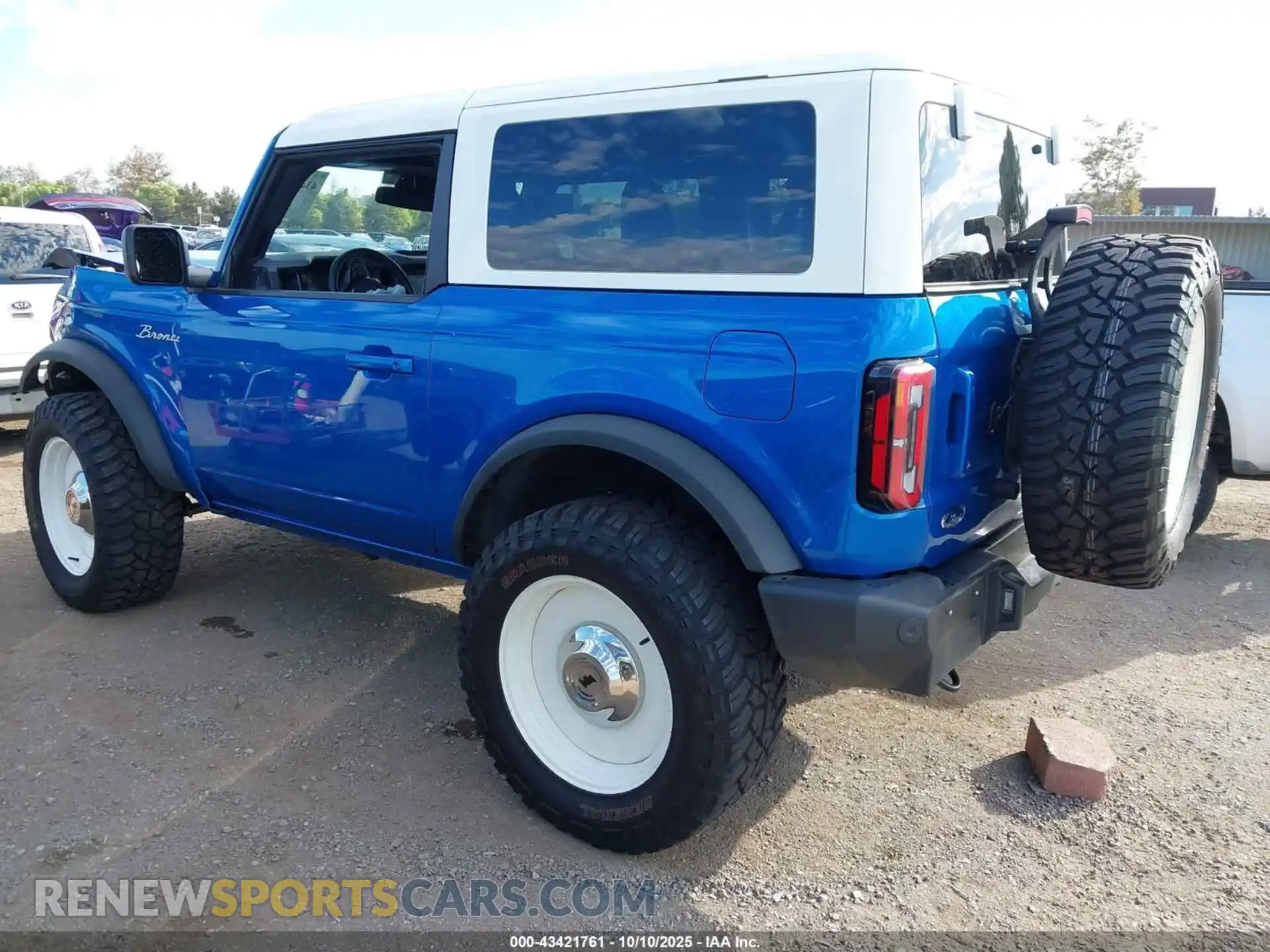 3 fotografías del automóvil dañado 1FMDE5AP3NLB23692 FORD BRONCO 2022