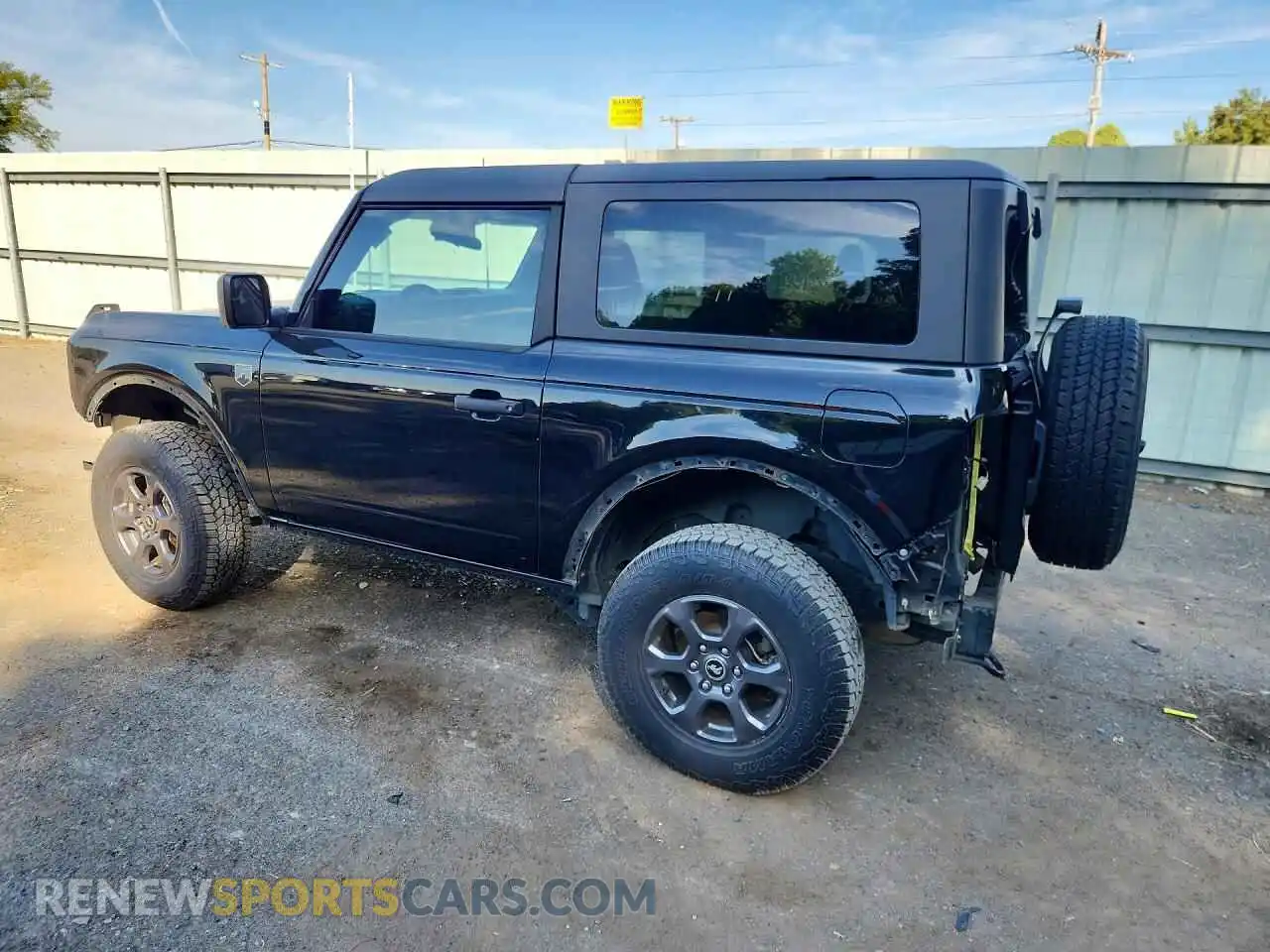 2 Photograph of a damaged car 1FMDE5APXNLB70783 FORD BRONCO 2022